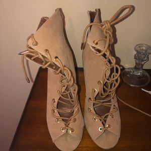 Tan tie up heels